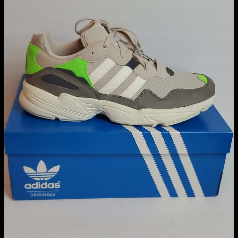 Adidas yung 96 men 10 sneaker tan green
